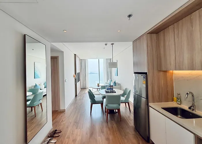 Alacarte Luxurious Apartment Ha Long