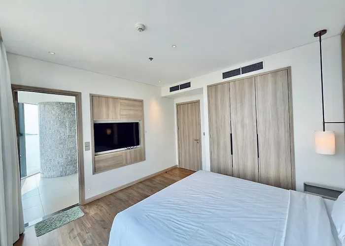 Alacarte Luxurious *